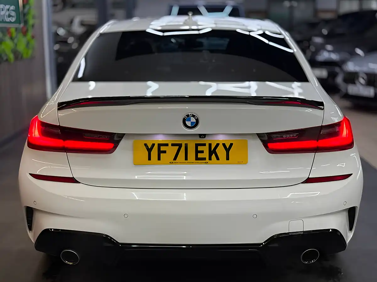 Used 2021 BMW 3 Series M Sport White - Interior and Exterior details 10