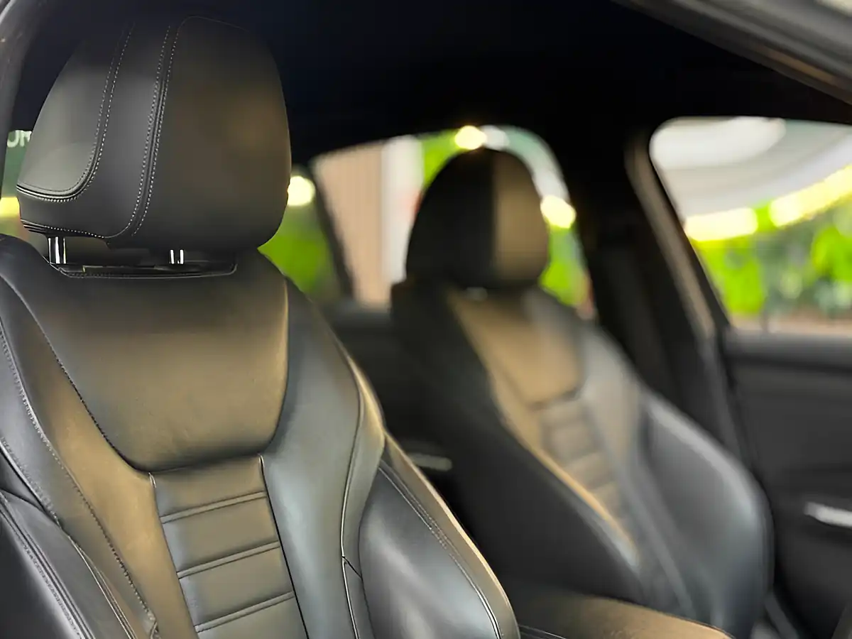 Used 2021 BMW 3 Series M Sport White - Interior and Exterior details 16