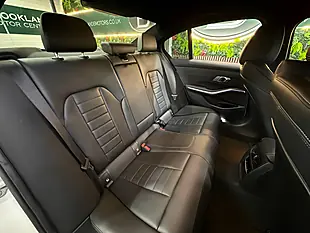 Used 2021 BMW 3 Series M Sport White - Interior and Exterior details 17