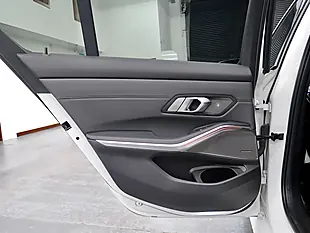 Used 2021 BMW 3 Series M Sport White - Interior and Exterior details 17