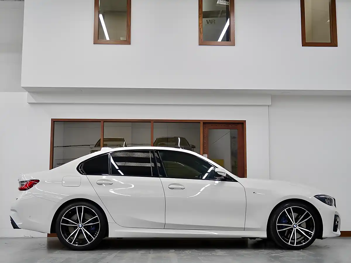 Used 2021 BMW 3 Series M Sport White - Interior and Exterior details 8