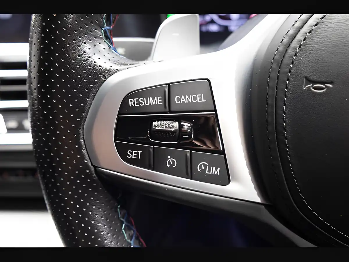 Used 2021 BMW 3 Series M340i Black - Interior and Exterior details 17