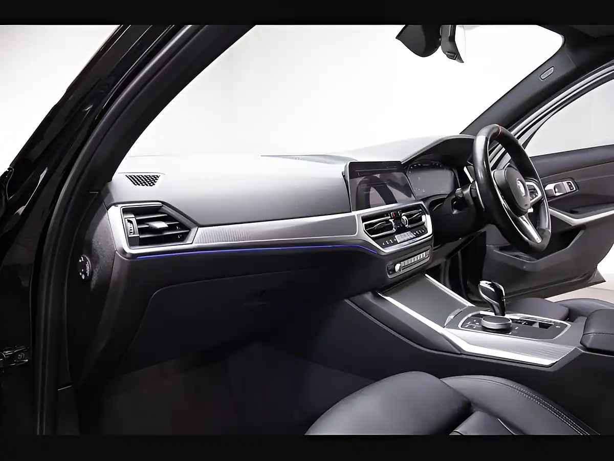 Used 2021 BMW 3 Series M340i Black - Interior and Exterior details 9