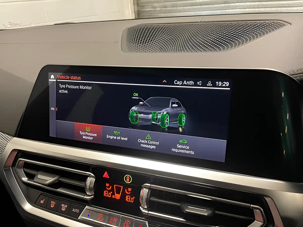 Used 2021 BMW 3 Series M340i Black - Interior and Exterior details 14
