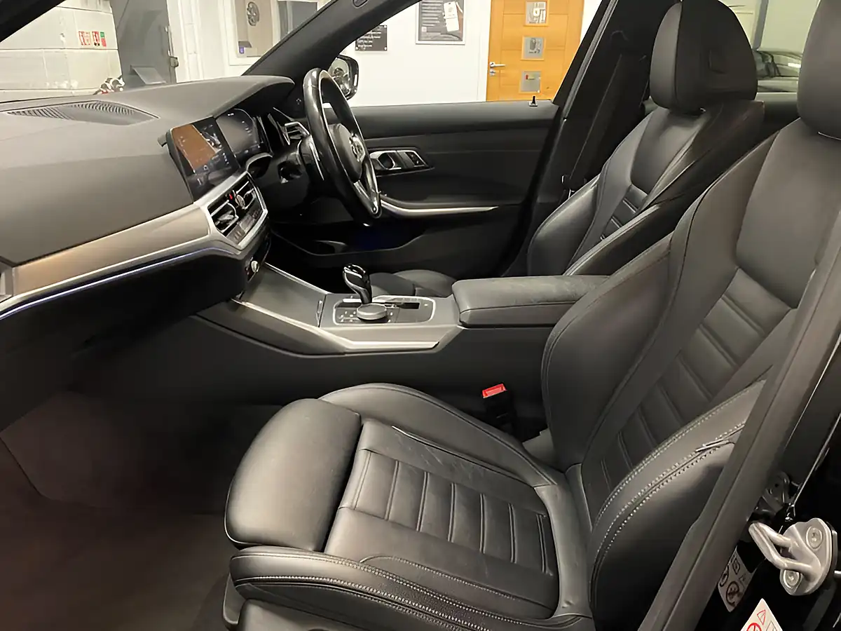 Used 2021 BMW 3 Series M340i Black - Interior and Exterior details 19
