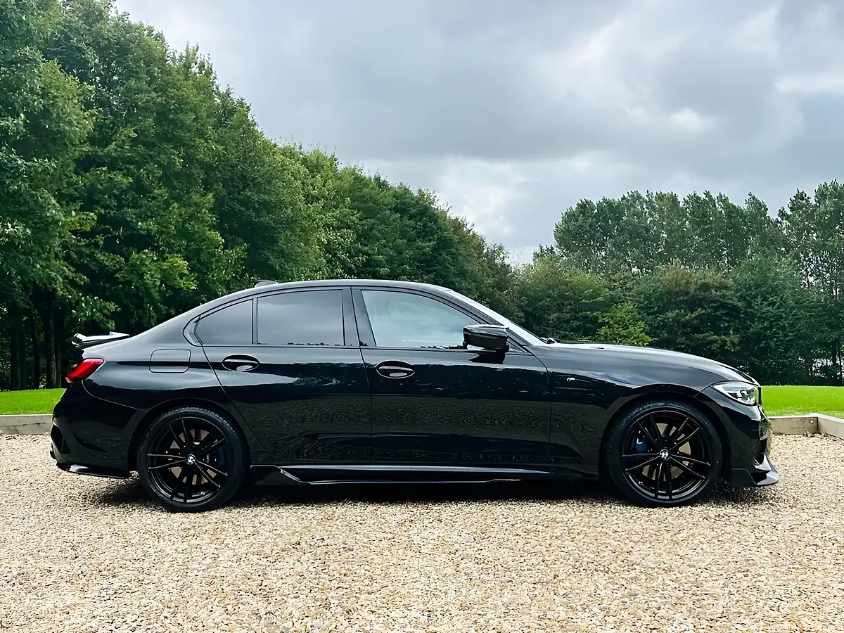 Used 2021 BMW 3 Series Performance Black Sapphire - Interior and Exterior details 14