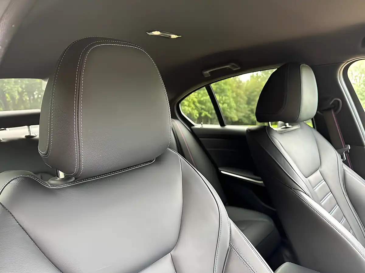 Used 2021 BMW 3 Series Performance Black Sapphire - Interior and Exterior details 15