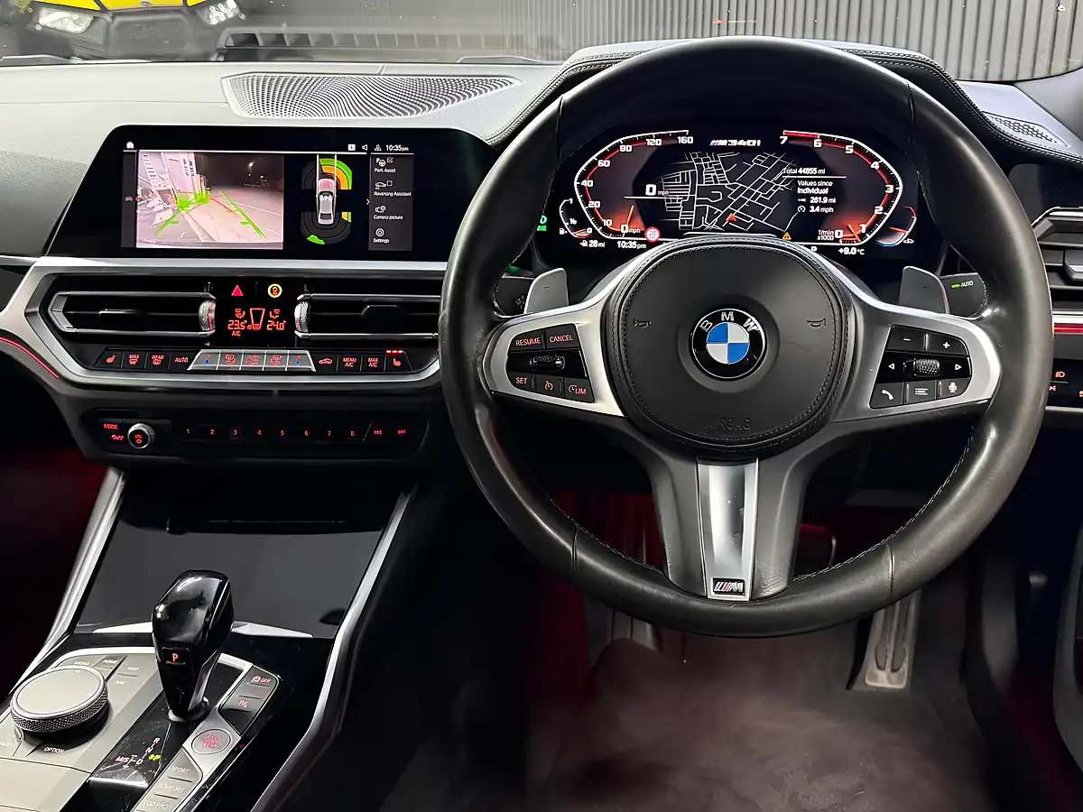 Used 2021 BMW 3 Series Saloon Grey - Interior and Exterior details 14