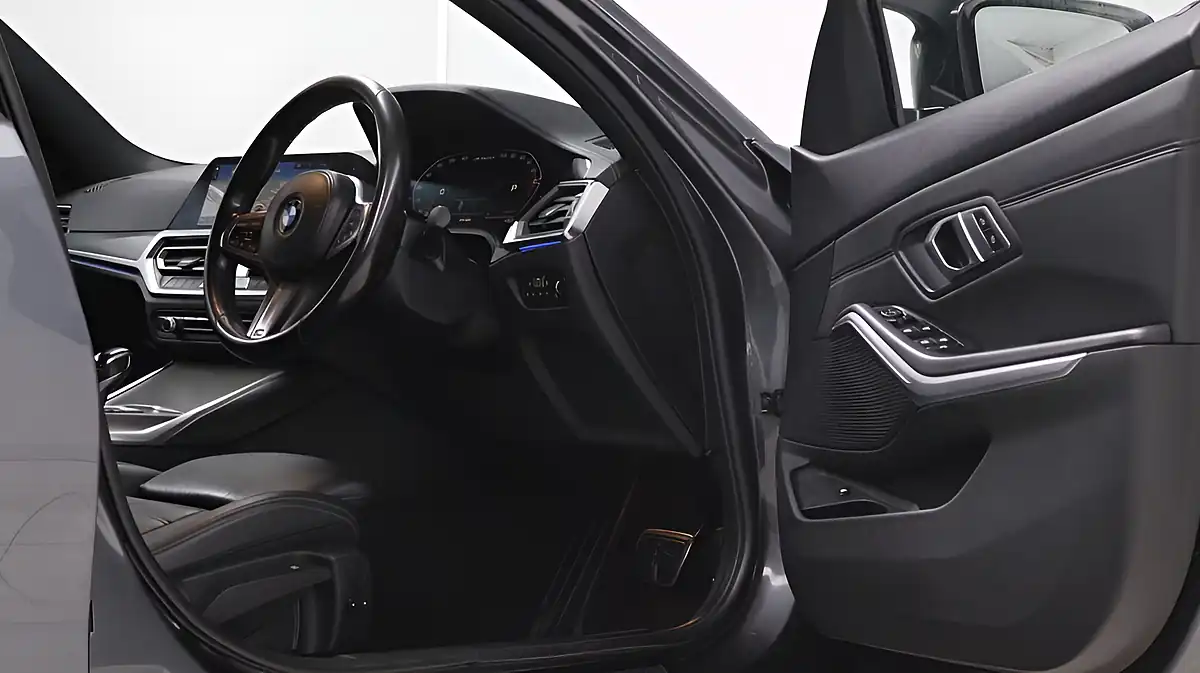 Used 2021 BMW 3 Series Saloon Grey - Interior and Exterior details 15
