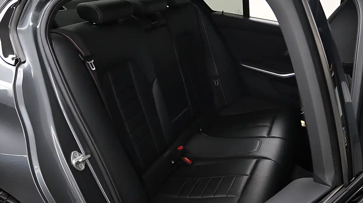 Used 2021 BMW 3 Series Saloon Grey - Interior and Exterior details 17