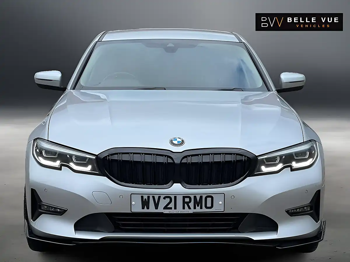 Used 2021 BMW 3 Series Se Professional Glacier Silver - Interior and Exterior details 11