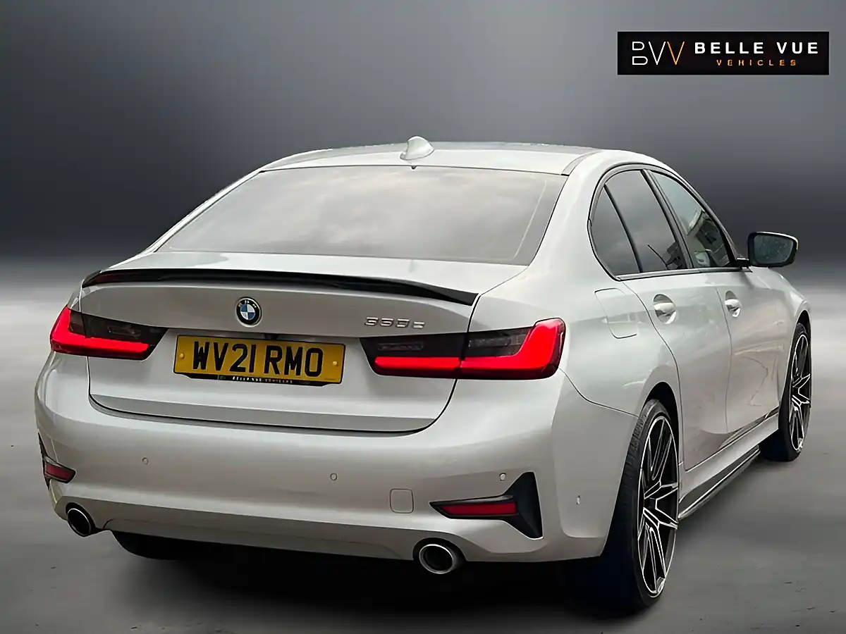 Used 2021 BMW 3 Series Se Professional Glacier Silver - Interior and Exterior details 3