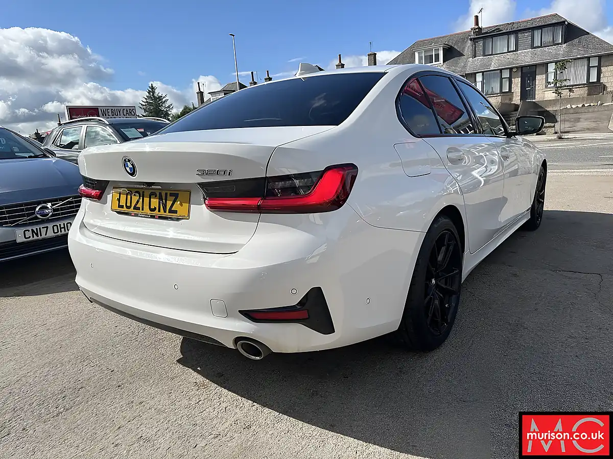 Used 2021 BMW 3 Series Sport Alpine White - Interior and Exterior details 11