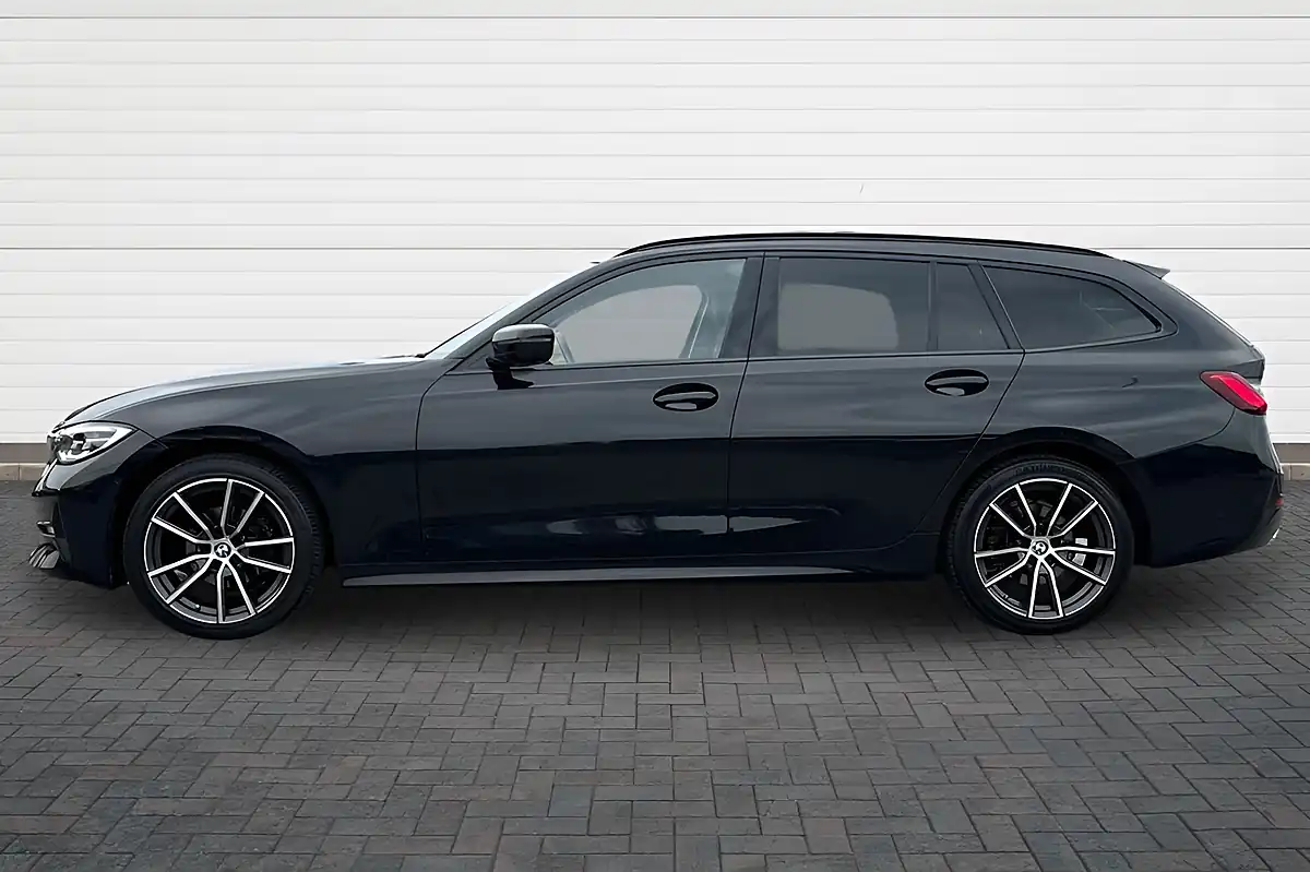 Used 2021 BMW 3 Series Sport Touring Black - Interior and Exterior details 6
