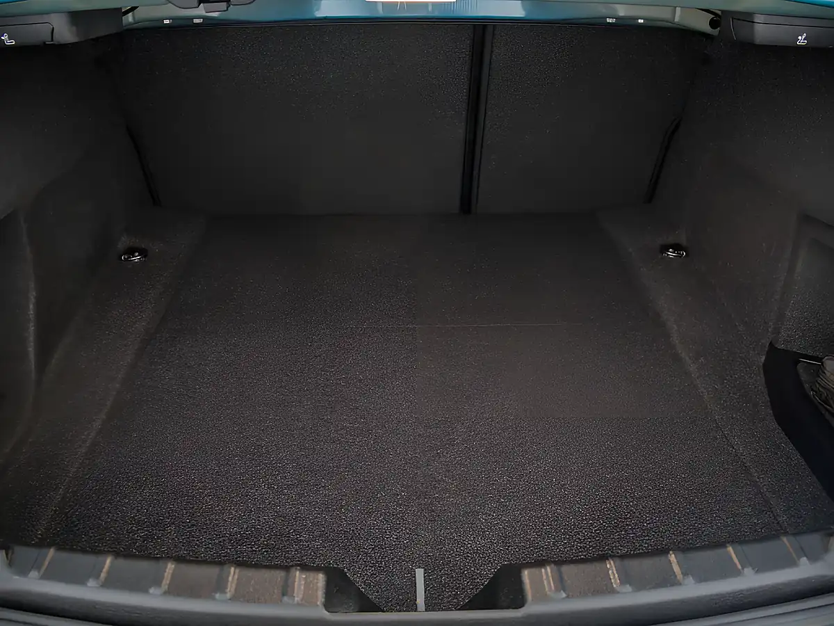 Used 2021 BMW 4 Series M Sport Blue - Interior and Exterior details 17