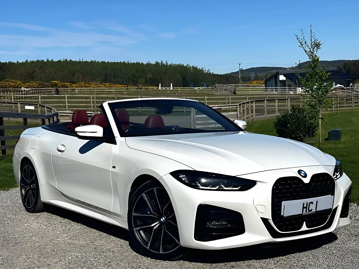 Used 2021 BMW 4 Series M Sport White - Front View