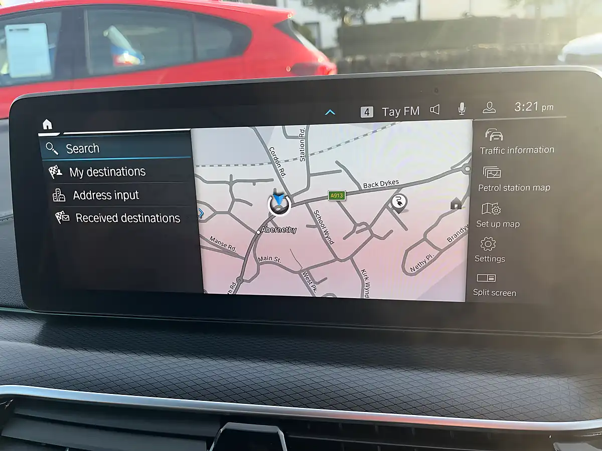 Used 2021 BMW 5 Series M Sport Alpine White - Interior and Exterior details 13