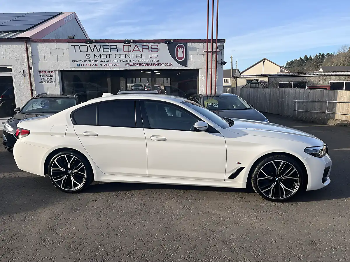 Used 2021 BMW 5 Series M Sport Alpine White - Interior and Exterior details 2