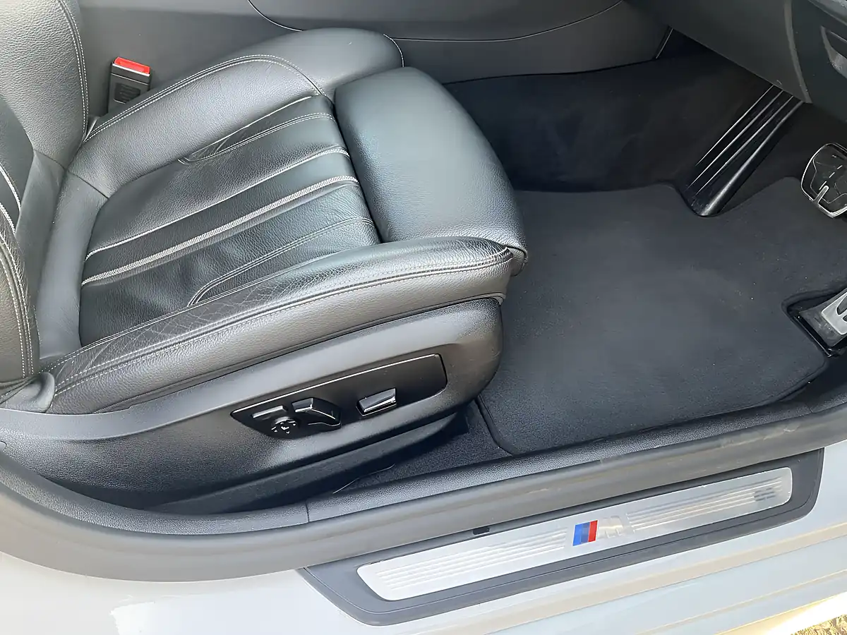 Used 2021 BMW 5 Series M Sport Alpine White - Interior and Exterior details 7