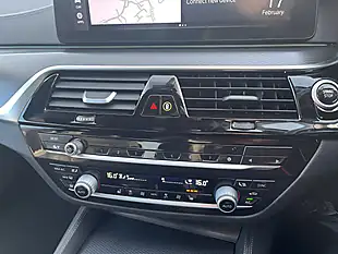 Used 2021 BMW 5 Series M Sport Alpine White - Interior and Exterior details 9