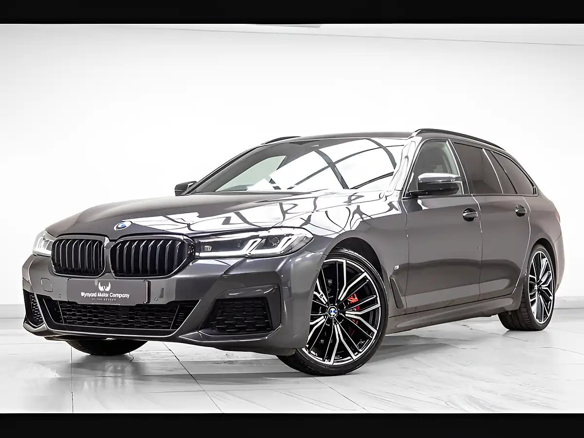 Used 2021 BMW 5 Series M Sport Grey - Front View