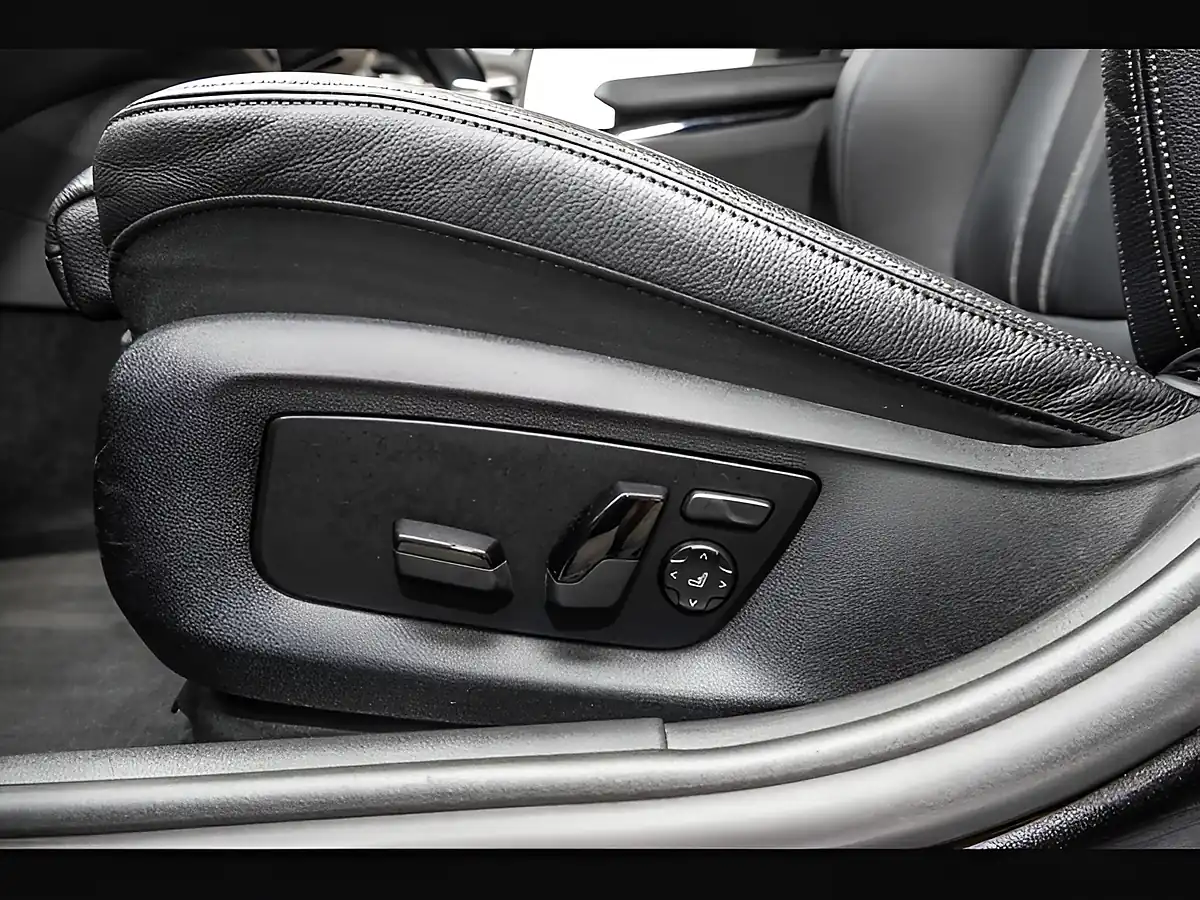 Used 2021 BMW 5 Series M Sport Grey - Interior and Exterior details 17