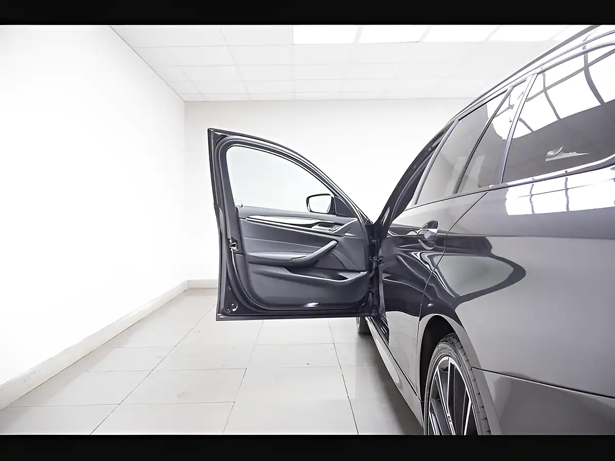 Used 2021 BMW 5 Series M Sport Grey - Interior and Exterior details 20