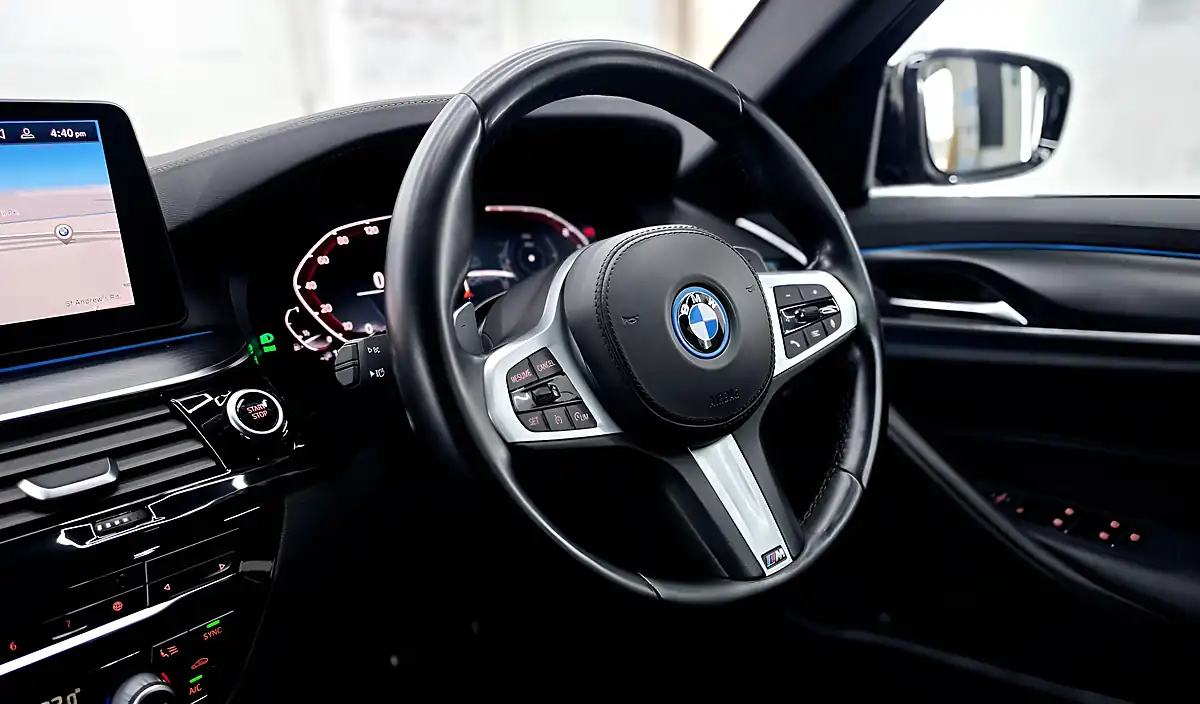 Used 2021 BMW 5 Series M Sport Tanzanite Blue - Interior and Exterior details 15