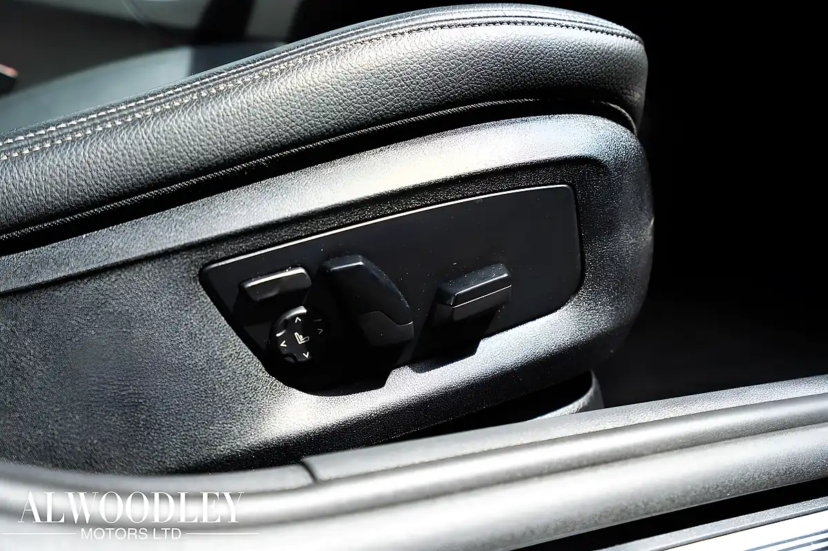 Used 2021 BMW 5 Series M Sport Touring Black - Interior and Exterior details 12