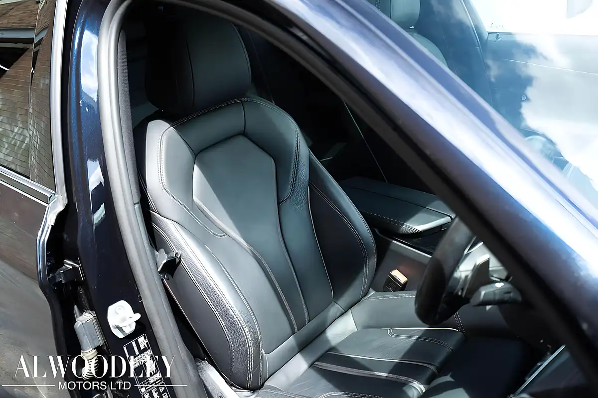 Used 2021 BMW 5 Series M Sport Touring Black - Interior and Exterior details 4