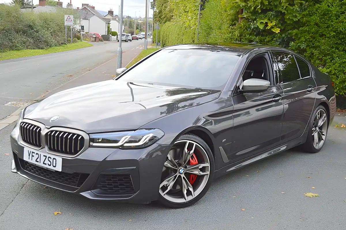 Used 2021 BMW 5 Series M550i Grey - Interior and Exterior details 5