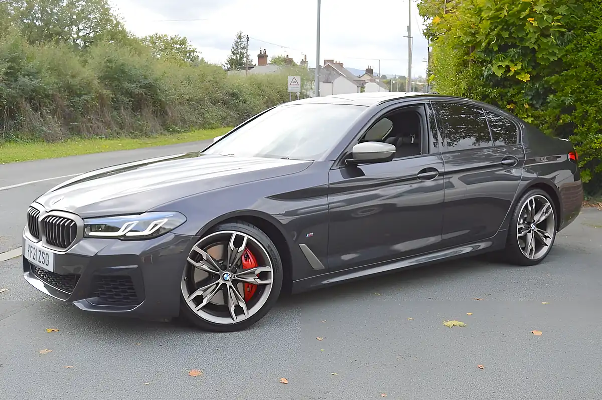 Used 2021 BMW 5 Series M550i Grey - Interior and Exterior details 6