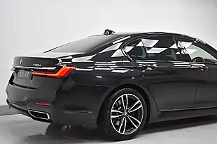 Used 2021 BMW 7 Series M Sport Black Sapphire Metallic Paint - Interior and Exterior details 18