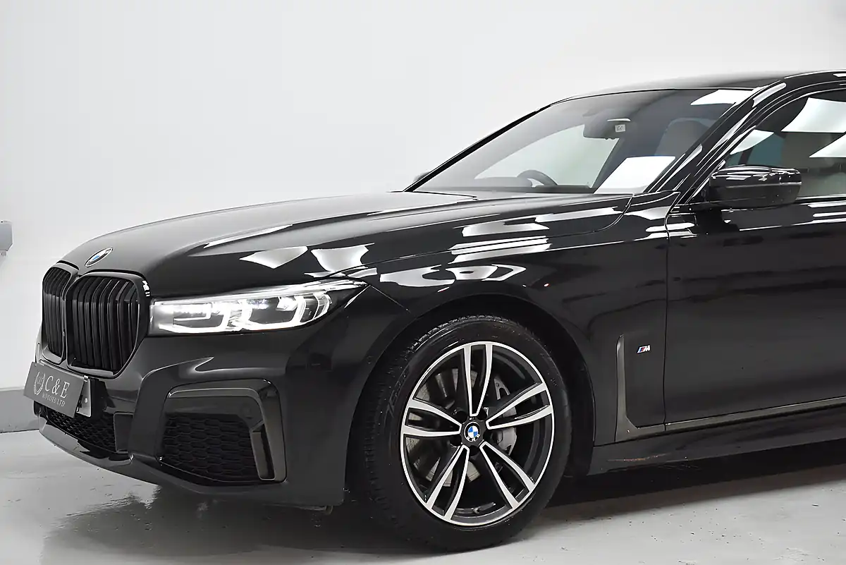 Used 2021 BMW 7 Series M Sport Black Sapphire Metallic Paint - Interior and Exterior details 3