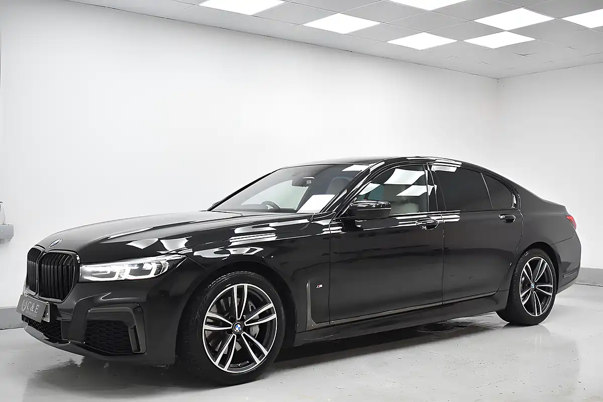 Used 2021 BMW 7 Series M Sport Black Sapphire Metallic Paint - Interior and Exterior details 5