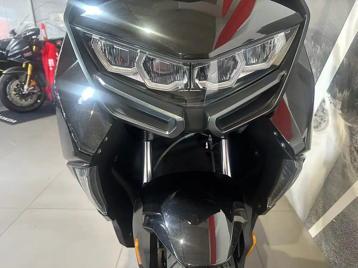 Used 2021 BMW C 400 GT Triple Black Triple Black - Interior and Exterior details 11