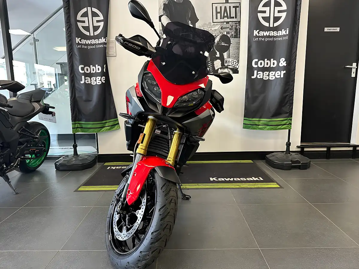 Used 2021 BMW F 900 Xr Red - Interior and Exterior details 10