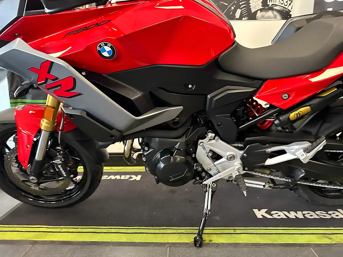 Used 2021 BMW F 900 Xr Red - Interior and Exterior details 15