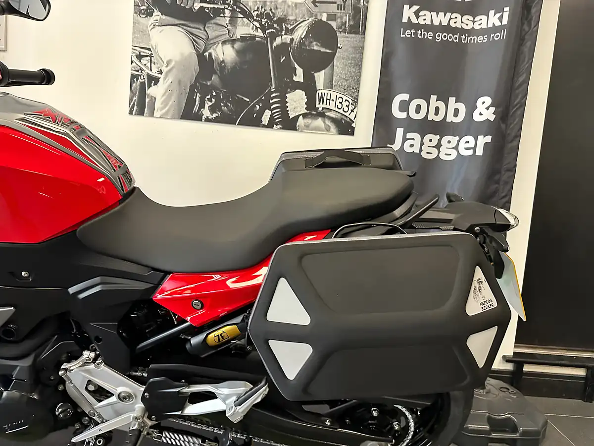 Used 2021 BMW F 900 Xr Red - Interior and Exterior details 16