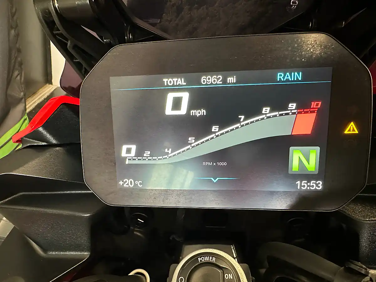 Used 2021 BMW F 900 Xr Red - Interior and Exterior details 9