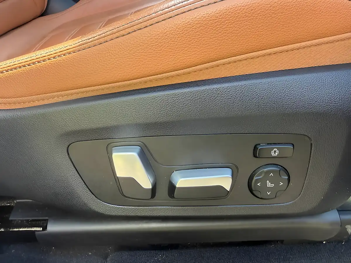 Used 2021 BMW Ix3 Premier Edition Pro Blue - Interior and Exterior details 12