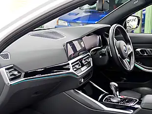 Used 2021 BMW M3 Competition White - Interior and Exterior details 12