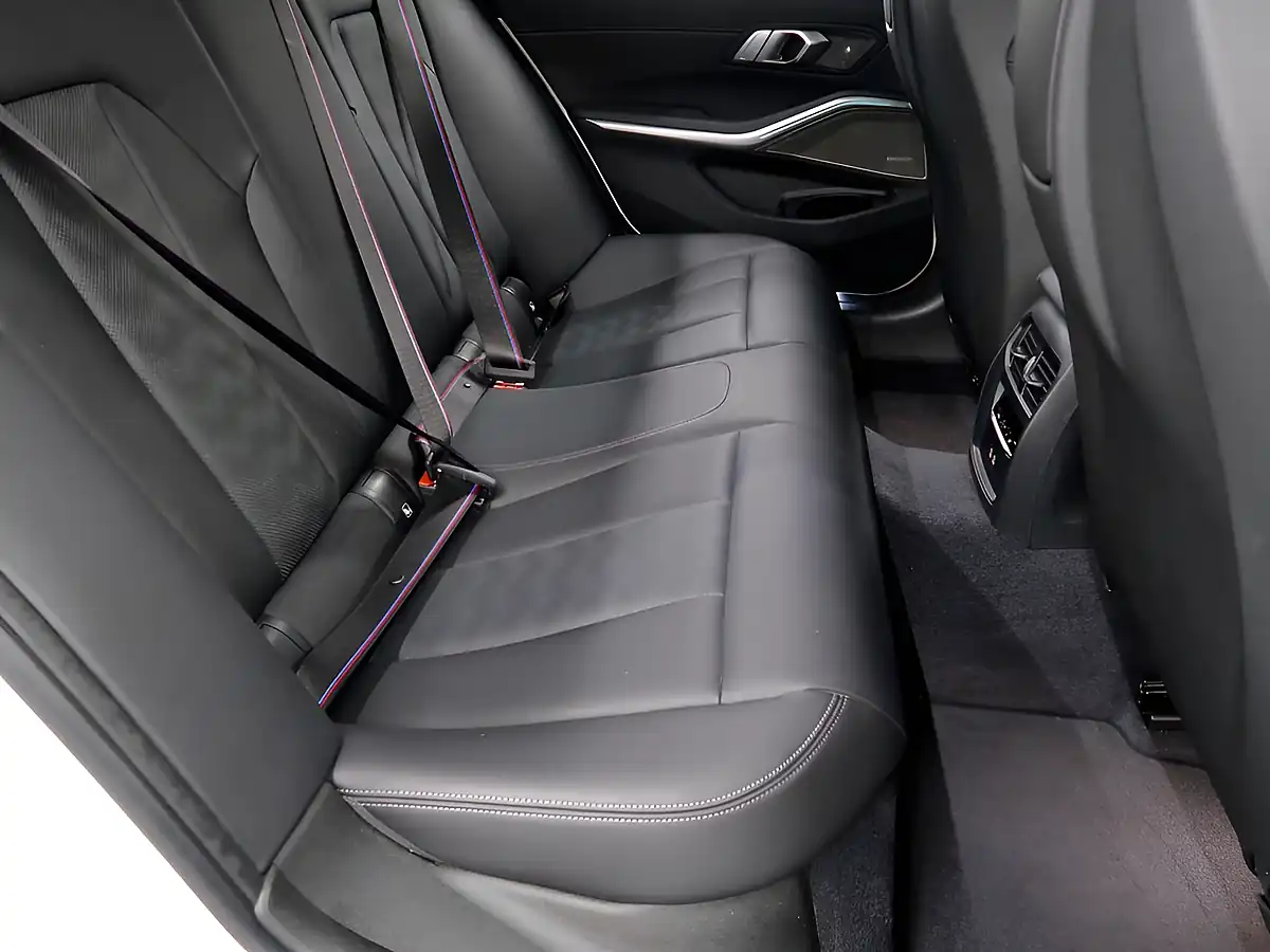 Used 2021 BMW M3 Competition White - Interior and Exterior details 20