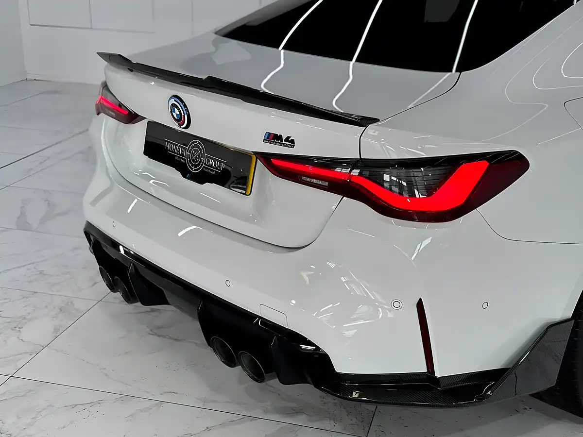 Used 2021 BMW M4 Competition White - Interior and Exterior details 11