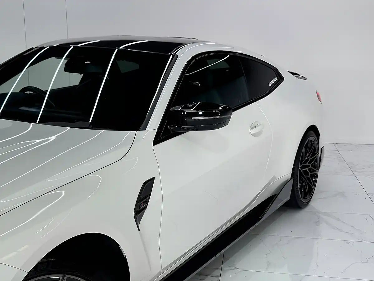 Used 2021 BMW M4 Competition White - Interior and Exterior details 15