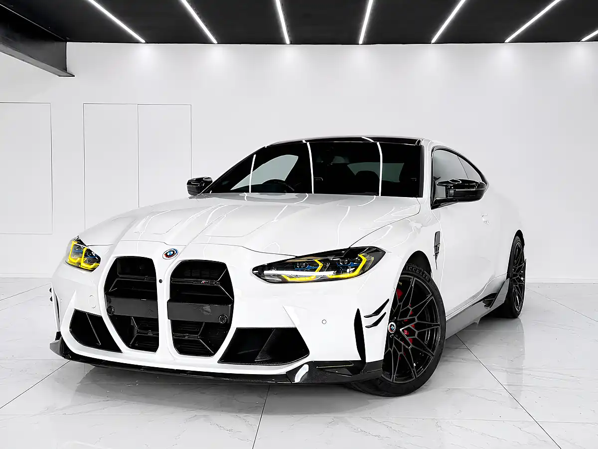 Used 2021 BMW M4 Competition White - Interior and Exterior details 2