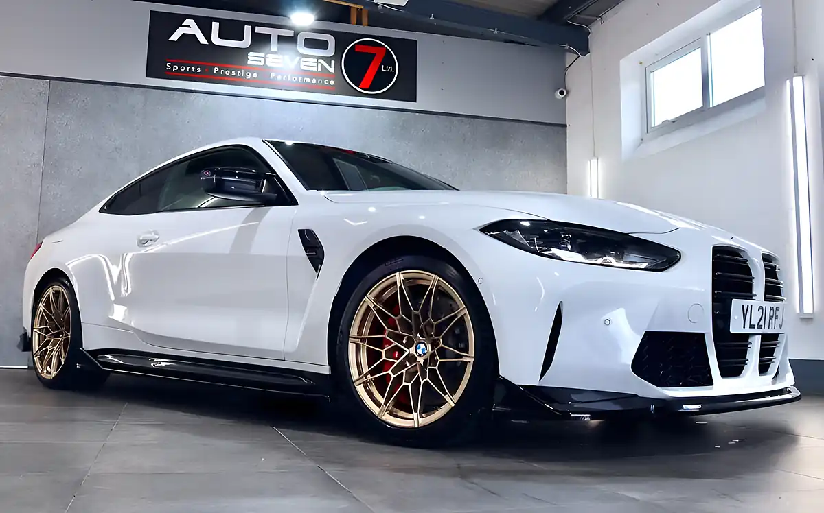 Used 2021 BMW M4 Competition White - Interior and Exterior details 3