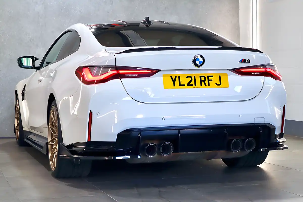 Used 2021 BMW M4 Competition White - Interior and Exterior details 9