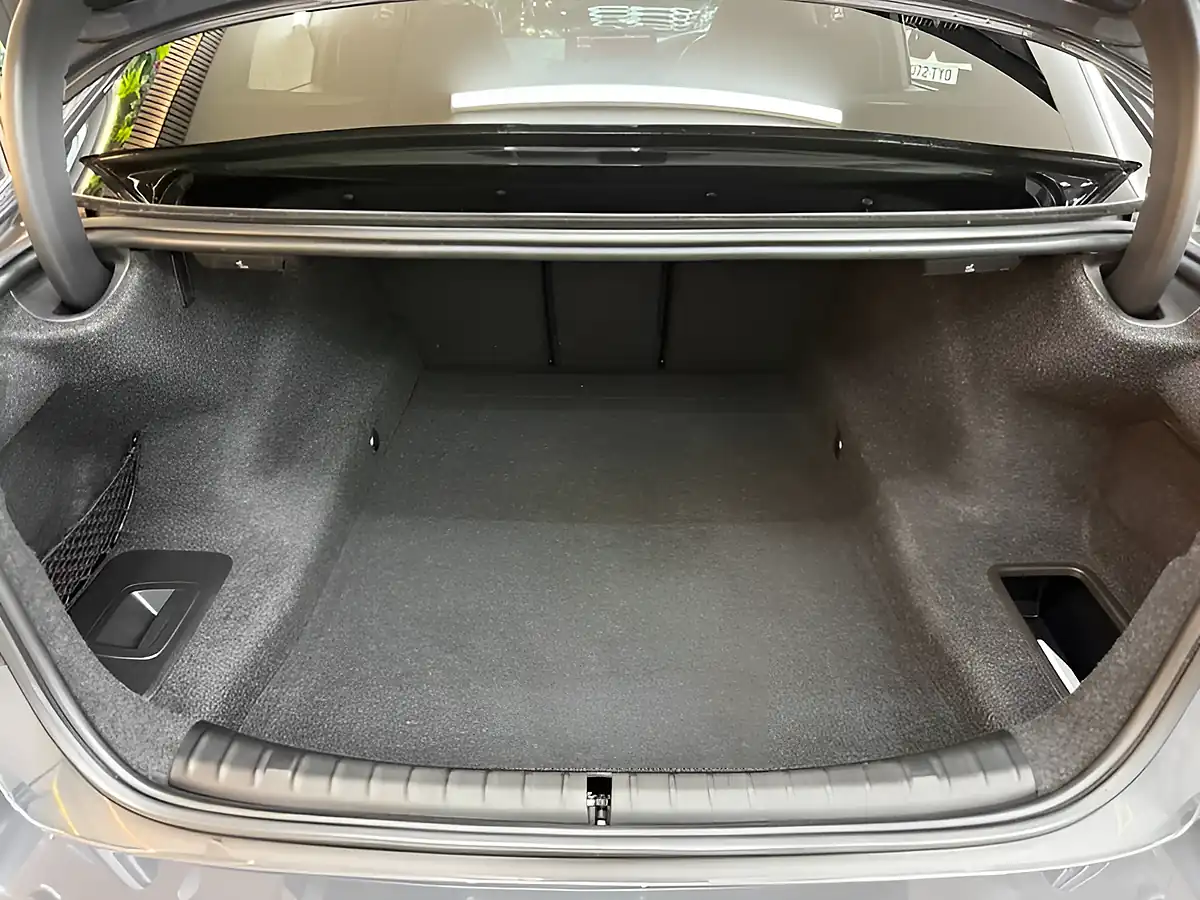 Used 2021 BMW M5 Competition Grey - Interior and Exterior details 11