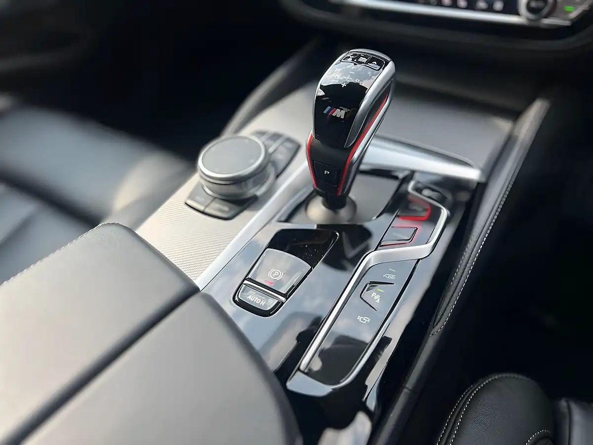 Used 2021 BMW M5 Competition Marina Bay Blue - Interior and Exterior details 17